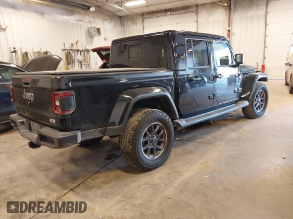 ✅ 2020 Jeep Gladiator Overland • VIN: 1C6HJTFG5LL216409 • Lot: 43627529. Wystawiony na IAAI z przebiegiem 83 052 mil. Bezpłatny archiwum sprzedaży aukcyjnych z USA i szczegółowy raport historii pojazdu na DreamBid. Zdjęcie 4.