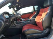 ✅ 2022 Dodge Challenger R/T Scat Pack Widebody • VIN: 2C3CDZFJ6NH100357 • Lot: 70644824. Wystawiony na Copart z przebiegiem 30 672 mil. Bezpłatny archiwum sprzedaży aukcyjnych z USA i szczegółowy raport historii pojazdu na DreamBid. Zdjęcie 7.