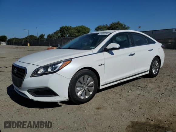 ✅ 2017 Hyundai Sonata SE • VIN: KMHE24L32HA063261 • Lot: 91930755. Listed on Copart with 438,341 mi. Free auction sales archive from the USA and detailed vehicle history report at DreamBid. Image 1.