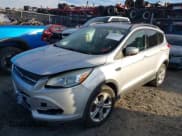 ✅ 2014 Ford Escape SE • VIN: 1FMCU9G96EUC53975 • Lot: 41342661. Wystawiony na IAAI z przebiegiem 128 594 mil. Bezpłatny archiwum sprzedaży aukcyjnych z USA i szczegółowy raport historii pojazdu na DreamBid. Zdjęcie 2.