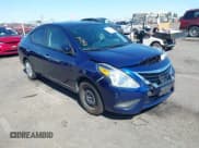 ✅ 2019 Nissan Versa S Plus • VIN: 3N1CN7AP7KL881243 • Lot: 42801930. Wystawiony na IAAI z przebiegiem 80 674 mil. Bezpłatny archiwum sprzedaży aukcyjnych z USA i szczegółowy raport historii pojazdu na DreamBid. Zdjęcie 1.