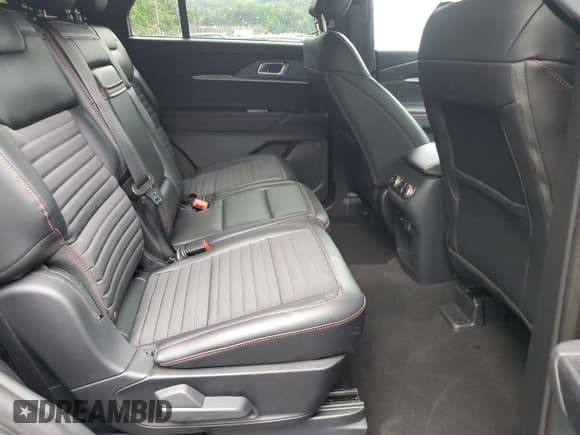 ✅ 2025 Ford Explorer ST-Line • VIN: 1FMUK8KH4SGB40054 • Лот: 92472155. Опубликован ранее на Copart с пробегом 3 701 миль. Бесплатный доступ к архиву аукционных продаж из США и подробный отчёт об истории автомобиля на DreamBid. Изображение 11.