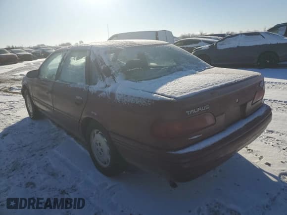✅ 1993 Ford Taurus GL • VIN: 1FALP52U2PG147367 • Lot: 42258795. Wystawiony na Copart z przebiegiem 68 209 mil. Bezpłatny archiwum sprzedaży aukcyjnych z USA i szczegółowy raport historii pojazdu na DreamBid. Zdjęcie 2.
