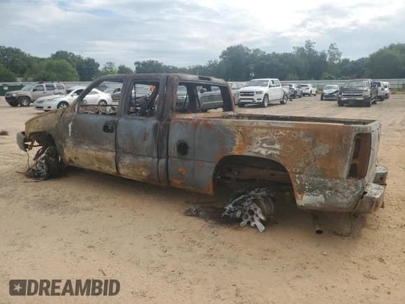 ✅ 2006 Chevrolet Silverado 1500 LT3 • VIN: 2GCEK19B061138497 • Лот: 69965644. Опубликован ранее на Copart с пробегом Не указан. Бесплатный доступ к архиву аукционных продаж из США и подробный отчёт об истории автомобиля на DreamBid. Изображение 2.