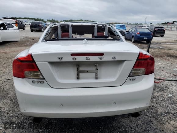 ✅ 2012 Volvo C70 T5 • VIN: YV1672MC7CJ127231 • Лот: 84770915. Опубликован ранее на Copart с пробегом 154 958 миль. Бесплатный доступ к архиву аукционных продаж из США и подробный отчёт об истории автомобиля на DreamBid. Изображение 6.