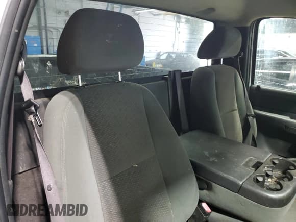 ✅ 2007 Chevrolet Silverado 2500HD 1LT • VIN: 1GCHK24K67E599620 • Lot: 67097715. Wystawiony na Copart z przebiegiem Nie podano. Bezpłatny archiwum sprzedaży aukcyjnych z USA i szczegółowy raport historii pojazdu na DreamBid. Zdjęcie 10.