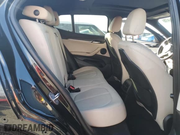 ✅ 2018 BMW X2 sDrive28i • VIN: WBXYJ3C3XJEJ84829 • Lot: 89528475. Wystawiony na Copart z przebiegiem 124 546 mil. Bezpłatny archiwum sprzedaży aukcyjnych z USA i szczegółowy raport historii pojazdu na DreamBid. Zdjęcie 11.