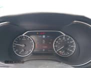 ✅ 2022 Nissan Maxima SV • VIN: 1N4AA6CV2NC504895 • Lot: 42304681. Wystawiony na IAAI z przebiegiem 35 818 mil. Bezpłatny archiwum sprzedaży aukcyjnych z USA i szczegółowy raport historii pojazdu na DreamBid. Zdjęcie 7.