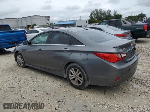 ✅ 2014 Hyundai Sonata GLS • VIN: 5NPEB4AC6EH887128 • Lot: 74494214. Listed on Copart with 171,392 mi. Free auction sales archive from the USA and detailed vehicle history report at DreamBid. Image 2.
