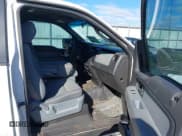 ✅ 2014 Ford F-150 XL • VIN: 1FTNF1CF2EKF90191 • Lot: 41051891. Wystawiony na IAAI z przebiegiem 125 850 mil. Bezpłatny archiwum sprzedaży aukcyjnych z USA i szczegółowy raport historii pojazdu na DreamBid. Zdjęcie 5.