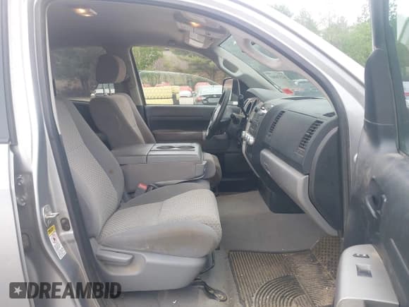 ✅ 2008 Toyota Tundra • VIN: 5TBBV54138S521905 • Lot: 42376803. Wystawiony na IAAI z przebiegiem 167 407 mil. Bezpłatny archiwum sprzedaży aukcyjnych z USA i szczegółowy raport historii pojazdu na DreamBid. Zdjęcie 5.