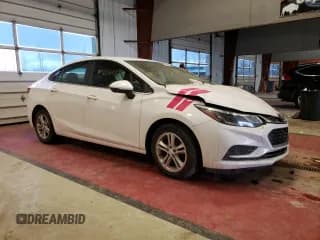 ✅ 2018 Chevrolet Cruze LT • VIN: 1G1BE5SMXJ7236096 • Lot: 69760892. Wystawiony na Copart z przebiegiem Nie podano. Bezpłatny archiwum sprzedaży aukcyjnych z USA i szczegółowy raport historii pojazdu na DreamBid. Zdjęcie 4.