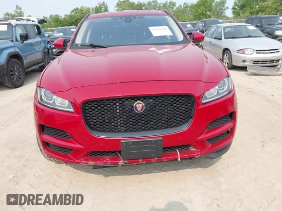 ✅ 2019 Jaguar F-Pace 25t Premium • VIN: SADCJ2FX4KA354390 • Lot: 42384285. Wystawiony na IAAI z przebiegiem 113 061 mil. Bezpłatny archiwum sprzedaży aukcyjnych z USA i szczegółowy raport historii pojazdu na DreamBid. Zdjęcie 12.