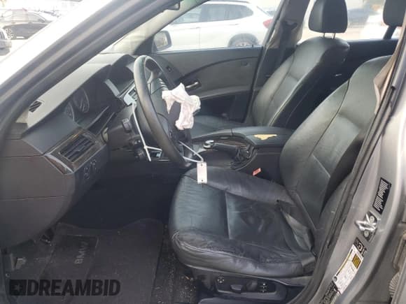 ✅ 2005 BMW 5 Series 525i • VIN: WBANA53525B863723 • Лот: 61230645. Опубликован ранее на Copart с пробегом 209 294 миль. Бесплатный доступ к архиву аукционных продаж из США и подробный отчёт об истории автомобиля на DreamBid. Изображение 7.