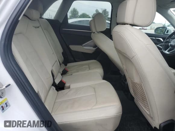 ✅ 2019 Audi Q3 S line Premium Plus • VIN: WA1EECF39K1072896 • Lot: 62478825. Wystawiony na Copart z przebiegiem 101 068 mil. Bezpłatny archiwum sprzedaży aukcyjnych z USA i szczegółowy raport historii pojazdu na DreamBid. Zdjęcie 11.