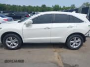 ✅ 2015 Acura RDX Technology • VIN: 5J8TB3H56FL006466 • Lot: 42246038. Wystawiony na IAAI z przebiegiem 216 706 mil. Bezpłatny archiwum sprzedaży aukcyjnych z USA i szczegółowy raport historii pojazdu na DreamBid. Zdjęcie 15.