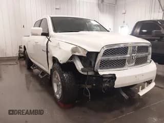 ✅ 2009 Dodge 1500 SLT • VIN: 1D3HV13T39S709322 • Lot: 41765646. Wystawiony na IAAI z przebiegiem 195 535 mil. Bezpłatny archiwum sprzedaży aukcyjnych z USA i szczegółowy raport historii pojazdu na DreamBid. Zdjęcie 6.