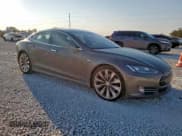 ✅ 2015 Tesla Model S 85D • VIN: 5YJSA1E28FF107829 • Лот: 80302295. Опубликован ранее на Copart с пробегом 136 916 миль. Бесплатный доступ к архиву аукционных продаж из США и подробный отчёт об истории автомобиля на DreamBid. Изображение 4.