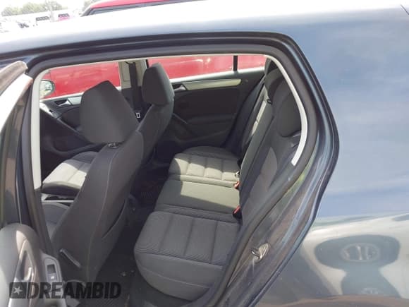 ✅ 2011 Volkswagen Golf • VIN: WVWDB7AJ4BW115745 • Лот: 43151966. Опубликован ранее на IAAI с пробегом 144 095 миль. Бесплатный доступ к архиву аукционных продаж из США и подробный отчёт об истории автомобиля на DreamBid. Изображение 8.