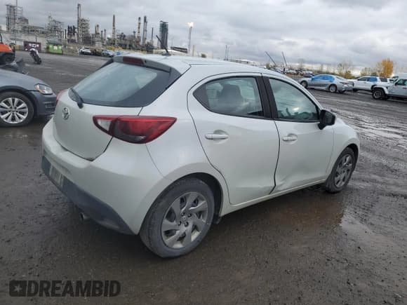 ✅ 2020 Toyota Yaris XLE • VIN: 3MYDLBJV7LY714380 • Лот: 89651345. Опубликован ранее на Copart с пробегом 96 138 миль. Бесплатный доступ к архиву аукционных продаж из США и подробный отчёт об истории автомобиля на DreamBid. Изображение 3.