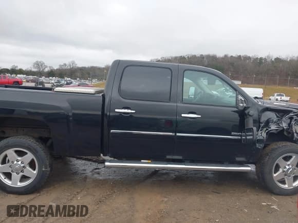 ✅ 2012 Chevrolet Silverado 2500HD LT • VIN: 1GC1KXC8XCF195583 • Лот: 43738101. Опубликован ранее на IAAI с пробегом 163 988 миль. Бесплатный доступ к архиву аукционных продаж из США и подробный отчёт об истории автомобиля на DreamBid. Изображение 13.