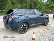 ✅ 2023 Kia Sportage X-Line Prestige • VIN: KNDPZDAH7P7097702 • Lot: 67133135. Wystawiony na Copart z przebiegiem 32 475 mil. Bezpłatny archiwum sprzedaży aukcyjnych z USA i szczegółowy raport historii pojazdu na DreamBid. Zdjęcie 3.