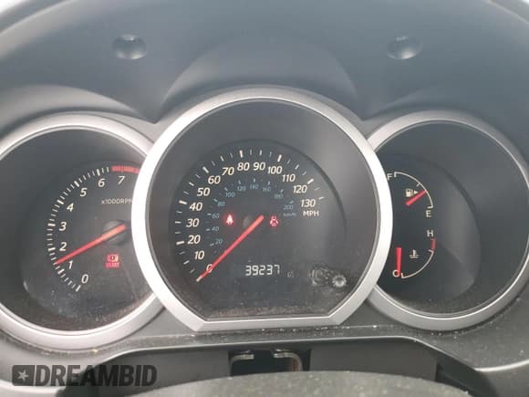 ✅ 2007 Suzuki Grand Vitara XSport • VIN: JS3TD944574200816 • Lot: 84162715. Wystawiony na Copart z przebiegiem 39 237 mil. Bezpłatny archiwum sprzedaży aukcyjnych z USA i szczegółowy raport historii pojazdu na DreamBid. Zdjęcie 9.