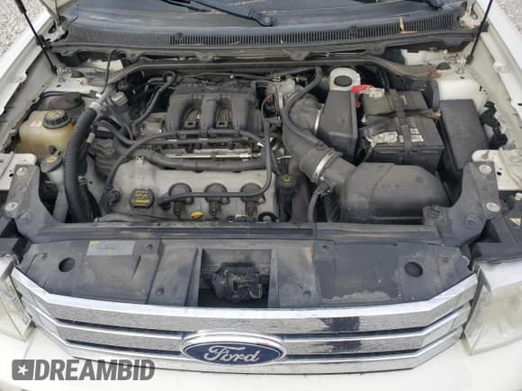 ✅ 2010 Ford Flex Limited • VIN: 2FMGK5DCXABB13184 • Lot: 84982055. Listed on Copart with 179,049 mi. Free auction sales archive from the USA and detailed vehicle history report at DreamBid. Image 12.