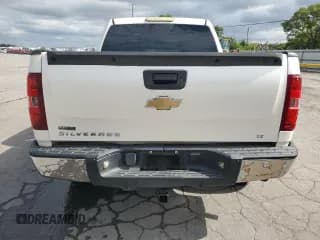 ✅ 2011 Chevrolet Silverado 1500 LT • VIN: 3GCPCSE00BG324803 • Lot: 68738955. Wystawiony na Copart z przebiegiem 214 922 mil. Bezpłatny archiwum sprzedaży aukcyjnych z USA i szczegółowy raport historii pojazdu na DreamBid. Zdjęcie 6.