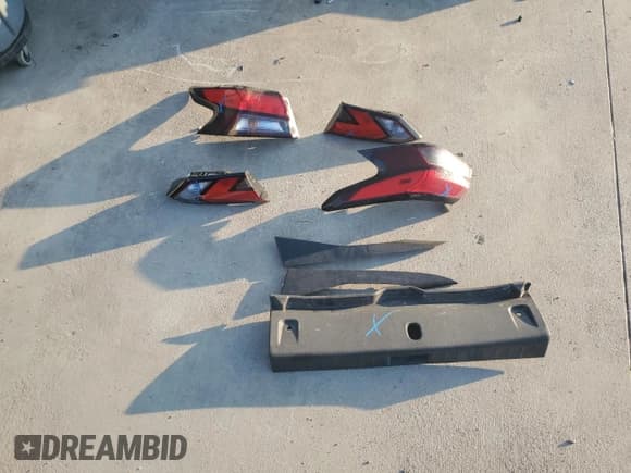 ✅ 2023 Nissan Versa SV • VIN: 3N1CN8EV5PL861403 • Lot: 81411625. Listed on Copart with 20,966 mi. Free auction sales archive from the USA and detailed vehicle history report at DreamBid. Image 12.