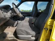 ✅ 2002 Ford Explorer Sport Trac Value • VIN: 1FMZU67E02UC94961 • Lot: 68536355. Wystawiony na Copart z przebiegiem 177 424 mil. Bezpłatny archiwum sprzedaży aukcyjnych z USA i szczegółowy raport historii pojazdu na DreamBid. Zdjęcie 7.