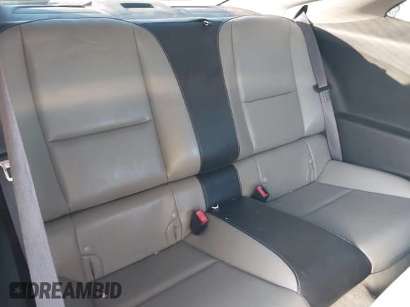 ✅ 2011 Chevrolet Camaro 2LT • VIN: 2G1FC1ED3B9162063 • Lot: 43534445. Listed on IAAI with 133,425 mi. Free auction sales archive from the USA and detailed vehicle history report at DreamBid. Image 8.