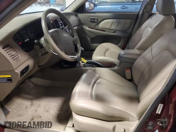 2004 Hyundai Sonata GLS with VIN KMHWF35HX4A935658, listed as a Copart auction lot 43435935 with 21,896 mi miles and Salvage title. Bid and sale history available at DreamBid. Image 7.