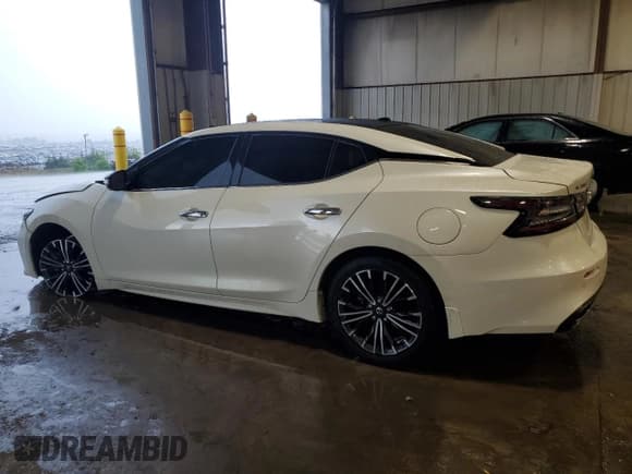 ✅ 2020 Nissan Maxima SL • VIN: 1N4AA6DV1LC386298 • Lot: 55671145. Listed on Copart with 24,602 mi. Free auction sales archive from the USA and detailed vehicle history report at DreamBid. Image 2.