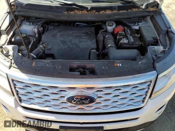 ✅ 2017 Ford Explorer Platinum • VIN: 1FM5K8HT6HGE20535 • Lot: 56031005. Wystawiony na Copart z przebiegiem 157 659 mil. Bezpłatny archiwum sprzedaży aukcyjnych z USA i szczegółowy raport historii pojazdu na DreamBid. Zdjęcie 12.