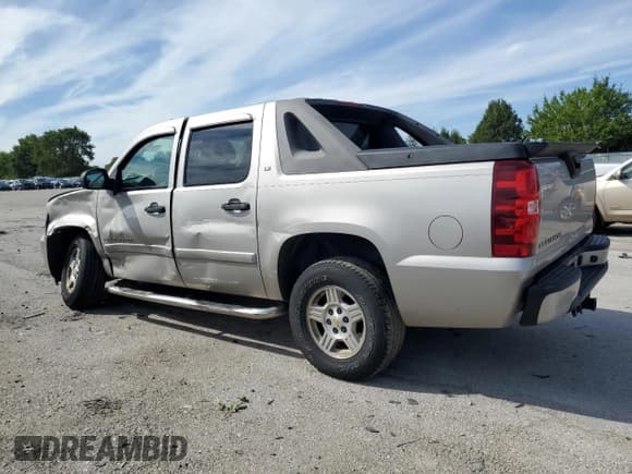 ✅ 2007 Chevrolet Avalanche LS • VIN: 3GNEC12097G151111 • Lot: 70496305. Listed on Copart with 127,743 mi. Free auction sales archive from the USA and detailed vehicle history report at DreamBid. Image 2.