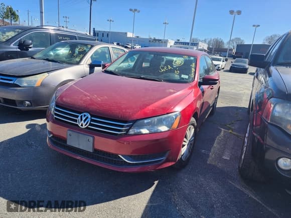 ✅ 2015 Volkswagen Passat S • VIN: 1VWAT7A38FC052929 • Lot: 41736981. Listed on IAAI with 87,464 mi. Free auction sales archive from the USA and detailed vehicle history report at DreamBid. Image 6.
