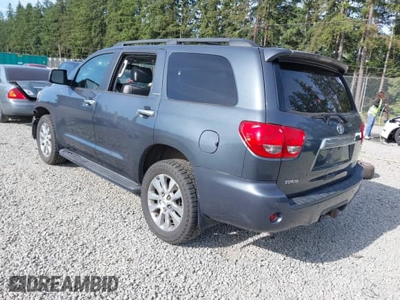✅ 2008 Toyota Sequoia Limited • VIN: 5TDBY68A98S014652 • Лот: 42432741. Опубликован ранее на IAAI с пробегом 92 186 миль. Бесплатный доступ к архиву аукционных продаж из США и подробный отчёт об истории автомобиля на DreamBid. Изображение 3.