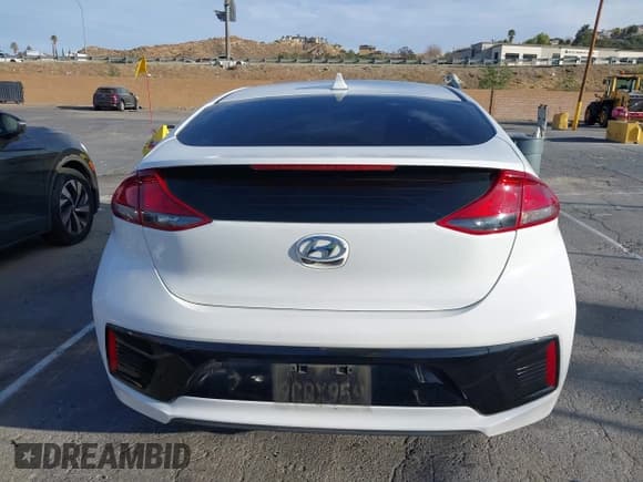 ✅ 2019 Hyundai Ioniq Blue • VIN: KMHC65LC1KU174438 • Lot: 41490500. Wystawiony na IAAI z przebiegiem Nie podano. Bezpłatny archiwum sprzedaży aukcyjnych z USA i szczegółowy raport historii pojazdu na DreamBid. Zdjęcie 15.