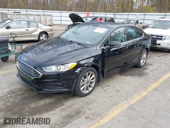 ✅ 2017 Ford Fusion SE • VIN: 3FA6P0HDXHR415924 • Lot: 43608381. Listed on IAAI with 60,877 mi. Free auction sales archive from the USA and detailed vehicle history report at DreamBid. Image 2.