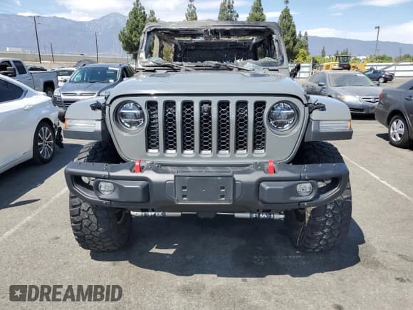 ✅ 2021 Jeep Wrangler Unlimited Rubicon • VIN: 1C4JJXFM9MW774562 • Lot: 70323125. Wystawiony na Copart z przebiegiem Nie podano. Bezpłatny archiwum sprzedaży aukcyjnych z USA i szczegółowy raport historii pojazdu na DreamBid. Zdjęcie 5.