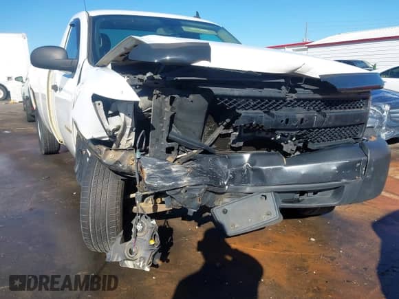 2008 Chevrolet Silverado 1500 Work Truck с VIN 1GCEC14X68Z110651, выставлен на аукционе IAAI как лот 43457145 с пробегом 279 415 миль миль и . История ставок и продаж доступна на DreamBid. Изображение 6.