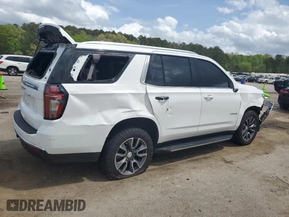 ✅ 2021 Chevrolet Tahoe LS • VIN: 1GNSCMKD5MR381599 • Lot: 51593145. Wystawiony na Copart z przebiegiem 69 920 mil. Bezpłatny archiwum sprzedaży aukcyjnych z USA i szczegółowy raport historii pojazdu na DreamBid. Zdjęcie 3.