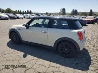 2019 MINI Hardtop Cooper with VIN WMWXP5C52K2H29767, listed as a Copart auction lot 61006445 with 50,212 mi miles and Salvage title. Bid and sale history available at DreamBid. Image 2.