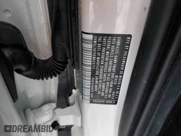 ✅ 2014 Volkswagen Beetle 2.0L TDI • VIN: 3VW5L7AT9EM823171 • Lot: 69486244. Listed on Copart with 65,557 mi. Free auction sales archive from the USA and detailed vehicle history report at DreamBid. Image 12.