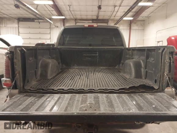 ✅ 2001 Chevrolet Silverado 1500 • VIN: 2GCEK19T211320364 • Лот: 42031686. Опубликован ранее на IAAI с пробегом 243 165 миль. Бесплатный доступ к архиву аукционных продаж из США и подробный отчёт об истории автомобиля на DreamBid. Изображение 17.