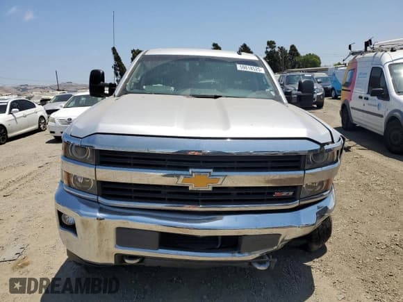 ✅ 2015 Chevrolet Silverado 2500HD LT • VIN: 1GC1KVE8XFF170673 • Lot: 59818525. Listed on Copart with 126,295 mi. Free auction sales archive from the USA and detailed vehicle history report at DreamBid. Image 5.