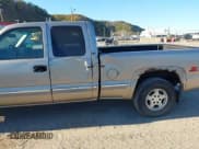 ✅ 2000 Chevrolet Silverado 1500 LS • VIN: 1GCEK19T5YE359393 • Lot: 43527102. Listed on IAAI with 63,780 mi. Free auction sales archive from the USA and detailed vehicle history report at DreamBid. Image 6.