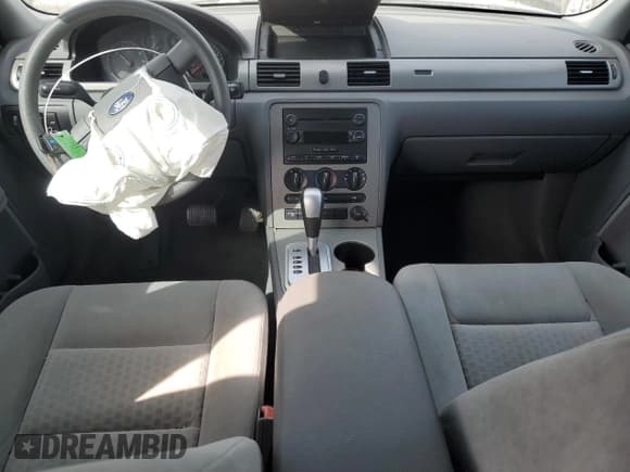 ✅ 2006 Ford Five Hundred SE • VIN: 1FAFP23136G170641 • Lot: 92649535. Listed on Copart with Not provided. Free auction sales archive from the USA and detailed vehicle history report at DreamBid. Image 8.