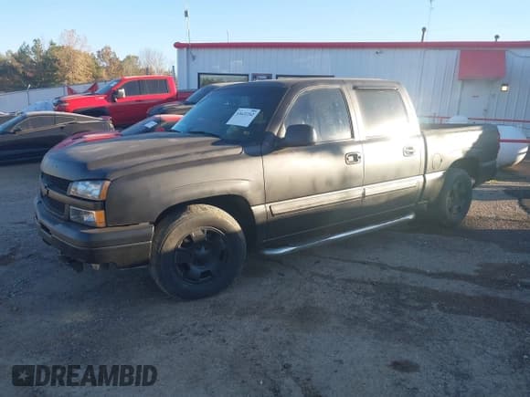 ✅ 2007 Chevrolet Silverado 1500 LS • VIN: 2GCEC13V071167516 • Lot: 43622242. Listed on IAAI with Not provided. Free auction sales archive from the USA and detailed vehicle history report at DreamBid. Image 2.